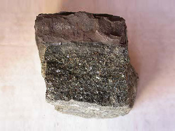 河南輝綠巖制砂機(jī)價(jià)格怎么樣？