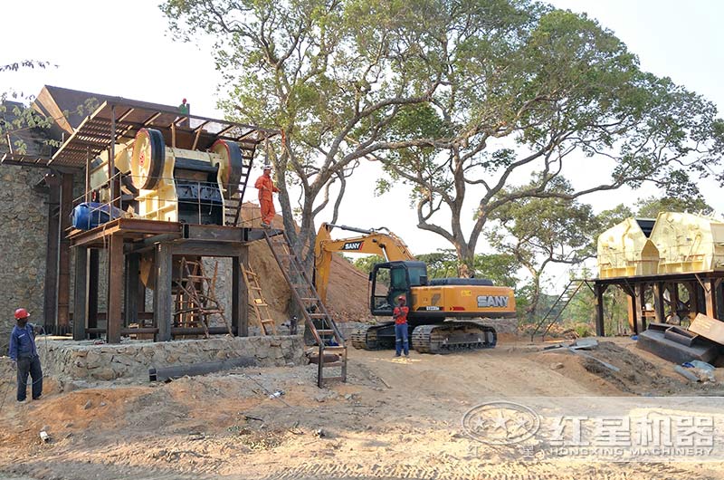 頁巖破碎、制砂海外生產(chǎn)現(xiàn)場搭建中