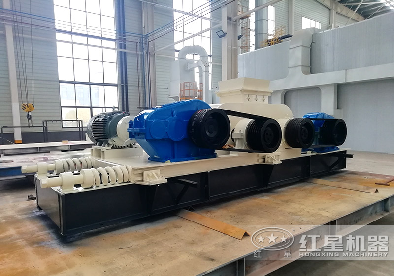 小型液壓對(duì)輥破碎機(jī)常用型號(hào)及價(jià)格，提供現(xiàn)場(chǎng)視頻